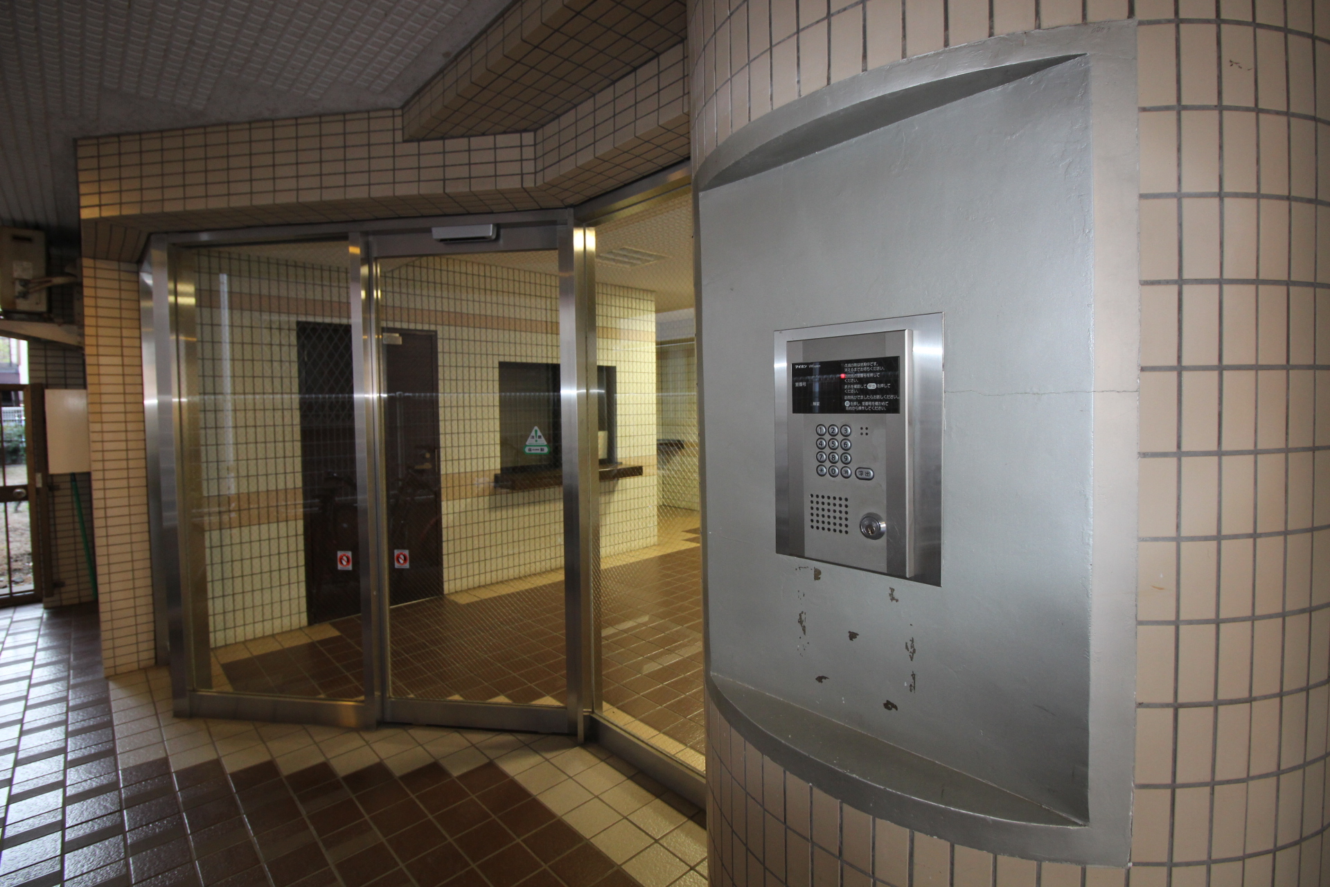 ストーク新丸子弐番館 オートロック.jpg